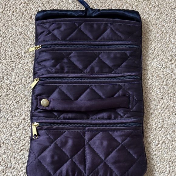 Handbags - Elegant Quilted Jewelry Blue Travel Bag